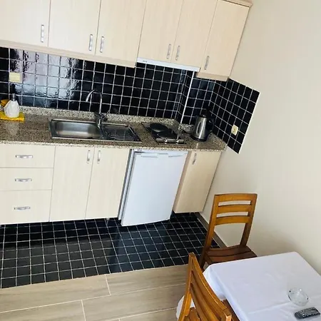 ıleri Hotel&apartments *