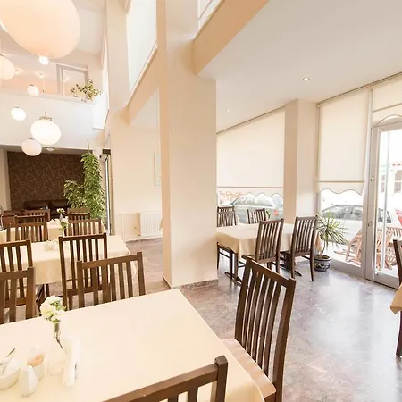 Aparthotel ıleri Hotel&apartments *