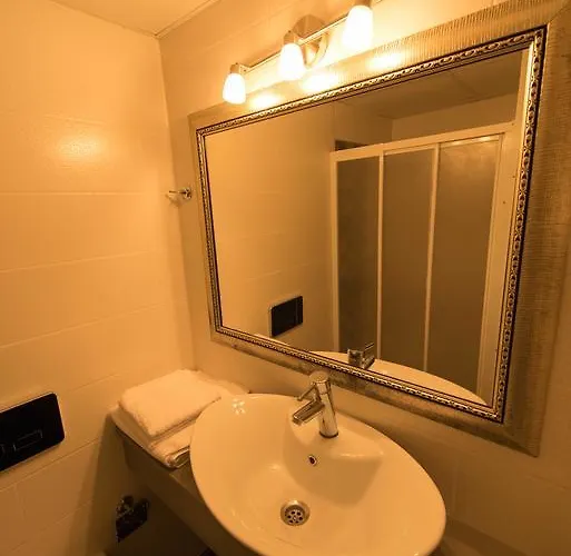 מלון דירות Ileri & Çeşme