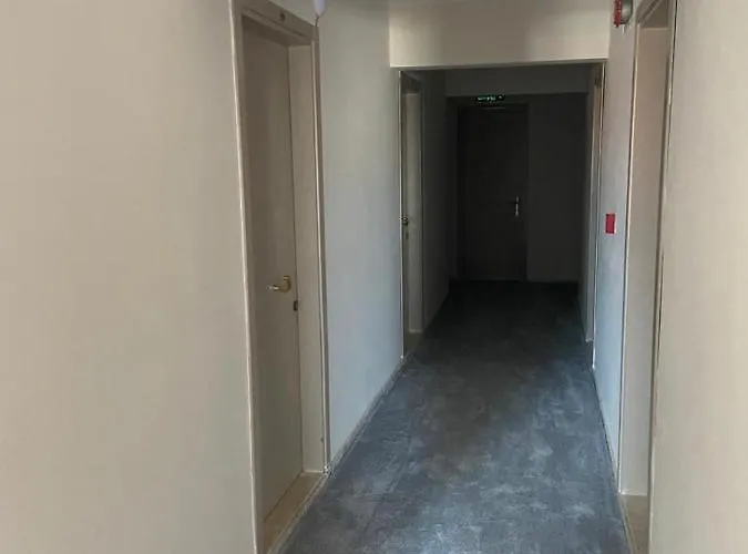 Ileri & Apartmanhotel Çeşme